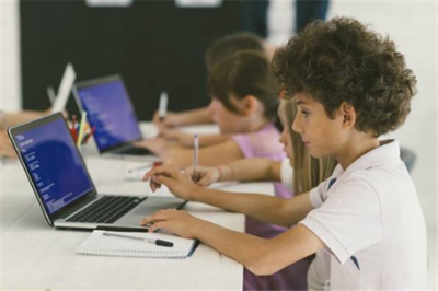 核桃星球編程加盟市場前景分析 教育行業(yè)軟件開發(fā)的新機(jī)遇